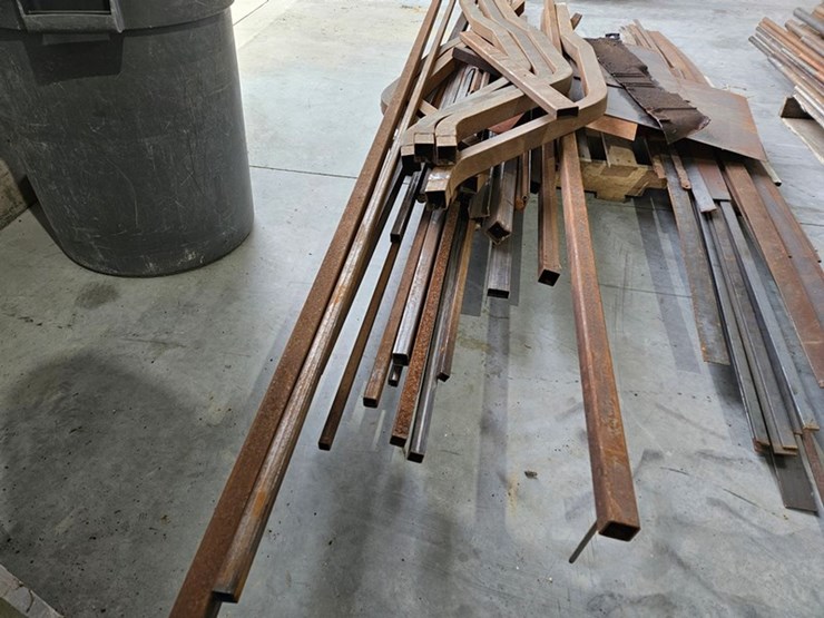 #6270-•-pallet-of-assorted-metal-image-5