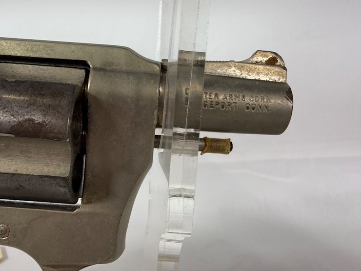 #72-•-charter-arms-undercover-38-special-revolver-107614-image-17