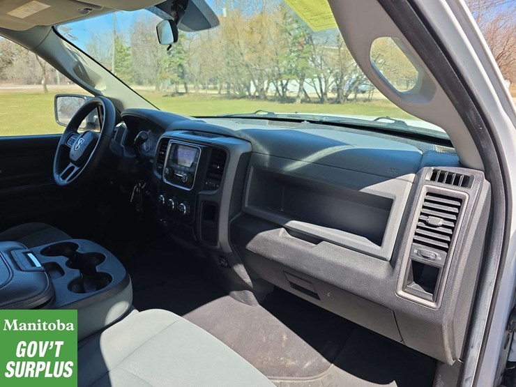2013-dodge-1500-image-29