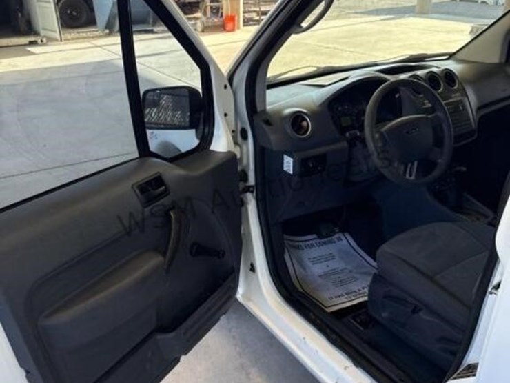 2012-ford-transit-connect-image-26