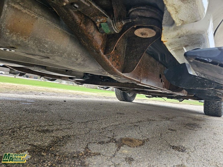 2015-chevrolet-silverado-1500-image-9