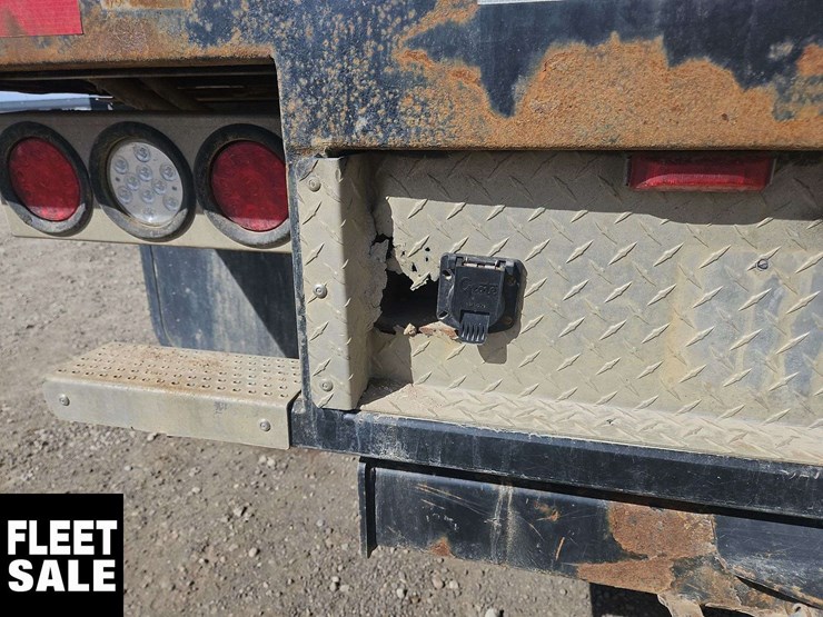 2017-ford-f550-image-18