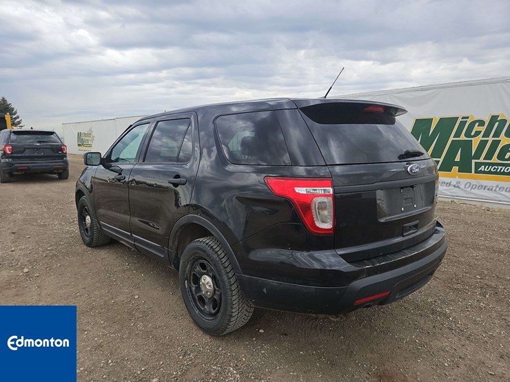 2015-ford-explorer-image-3