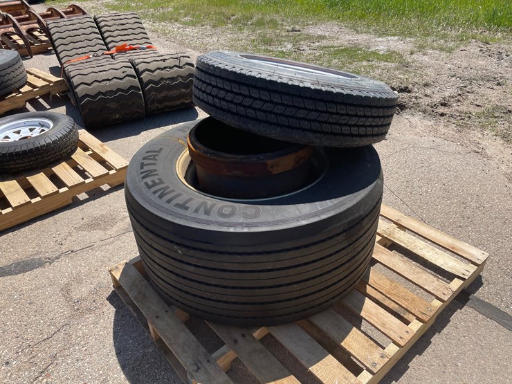 #8792-•-(2)-tires-image-1