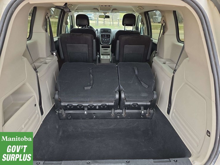 2011-dodge-grand-caravan-image-27