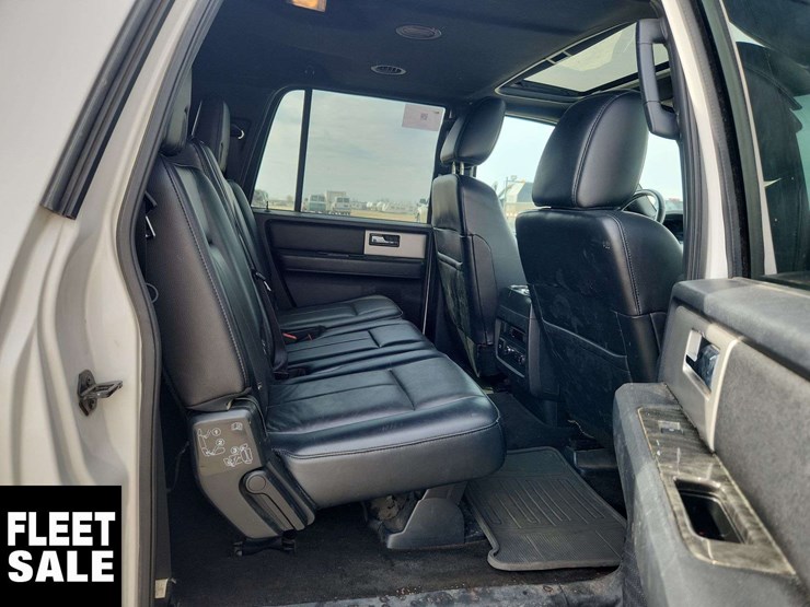 2015-ford-expedition-image-18