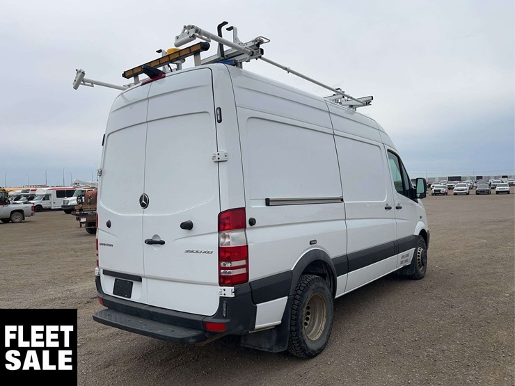 2018-mercedes-benz-sprinter-3500-image-4