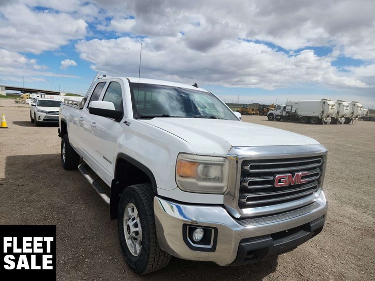 2015-gmc-sierra-2500hd-image-2