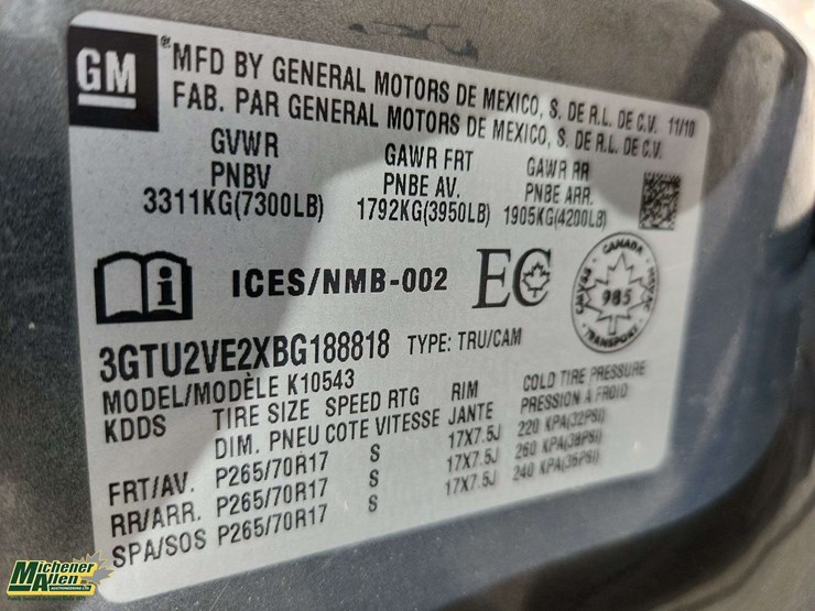 2011-gmc-sierra-1500-sl-image-29