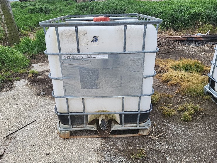 tote-w/valve---tag-#1243-image-4