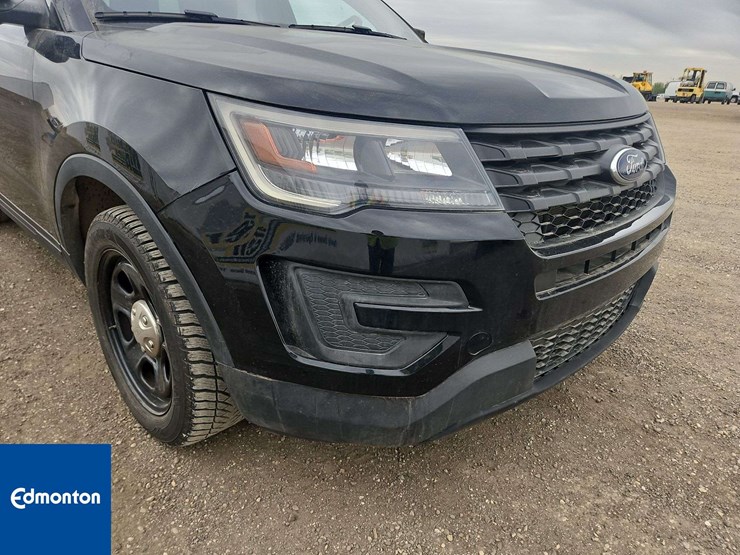 2018-ford-explorer-image-10