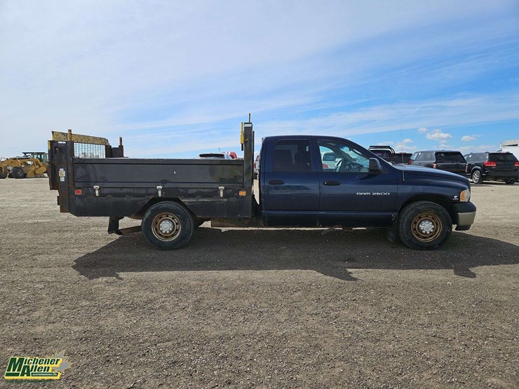 2004-dodge-ram-2500-image-9