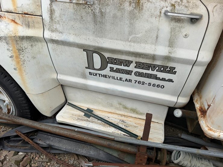 ford-600-image-23