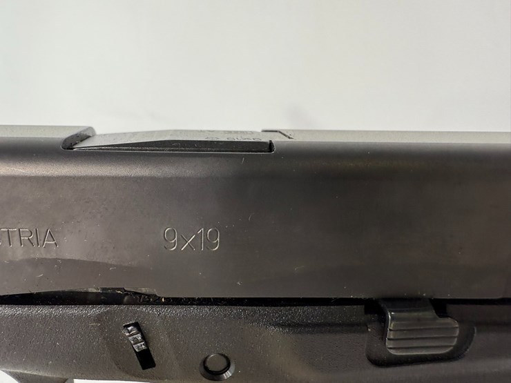 #28-•-glock-43-9mm-pistol-zhe317-image-11