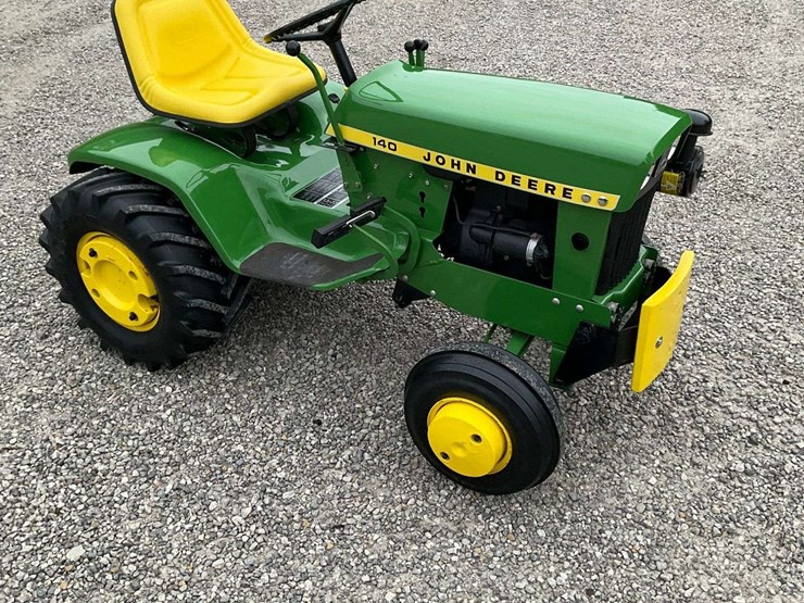 john-deere-140-image-2