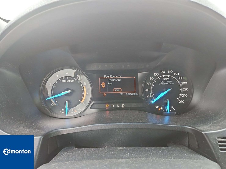 2018-ford-explorer-image-28