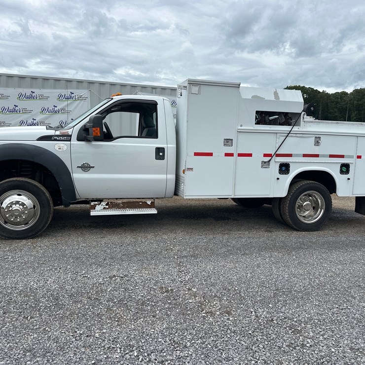 2016 FORD F550