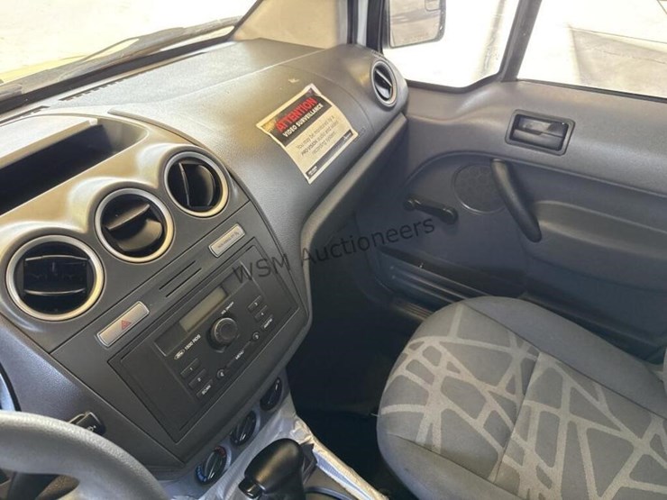 2011-ford-transit-connect-image-22