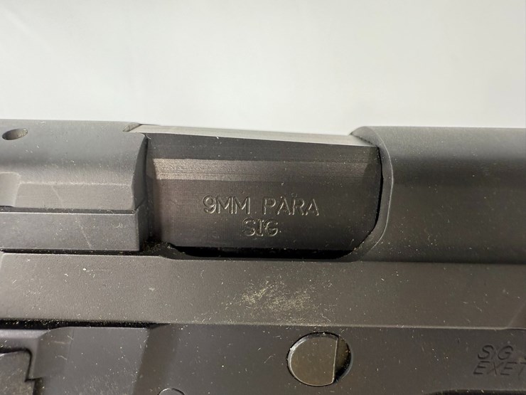 #17-•-sig-sauer-p226-9mm-pistol-uu768932-image-20