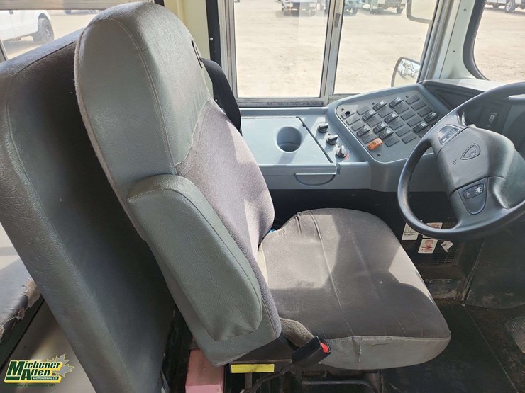 2011-ic-bus-ce-image-20