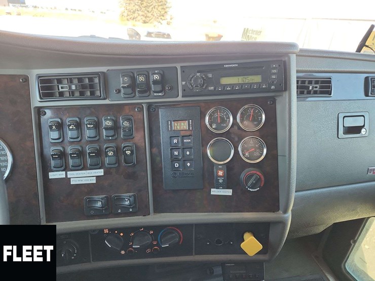 2012-kenworth-t370-image-13