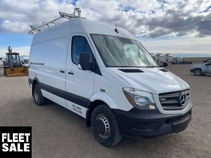 2018-mercedes-benz-sprinter-3500-xd-image-2