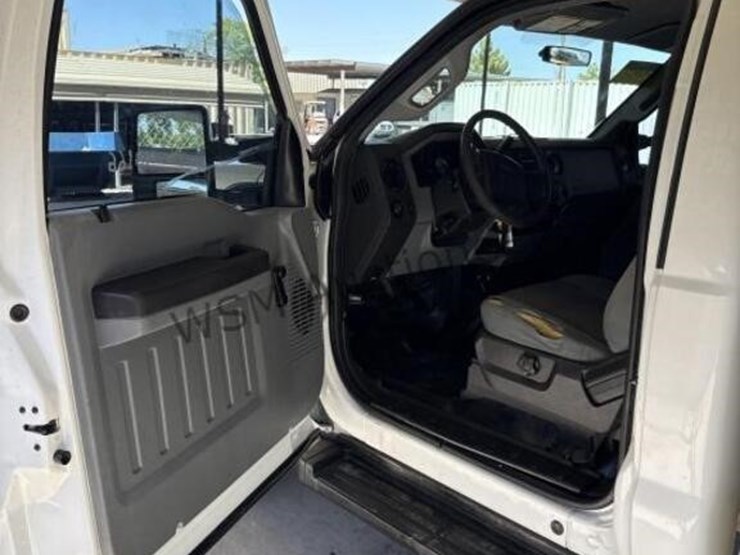 2012-ford-f350-image-23
