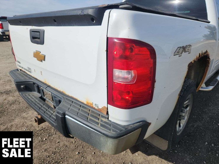 2012-chevrolet-silverado-1500-image-35