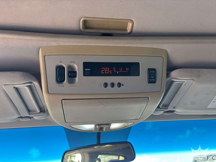 2007-nissan-armada-image-17