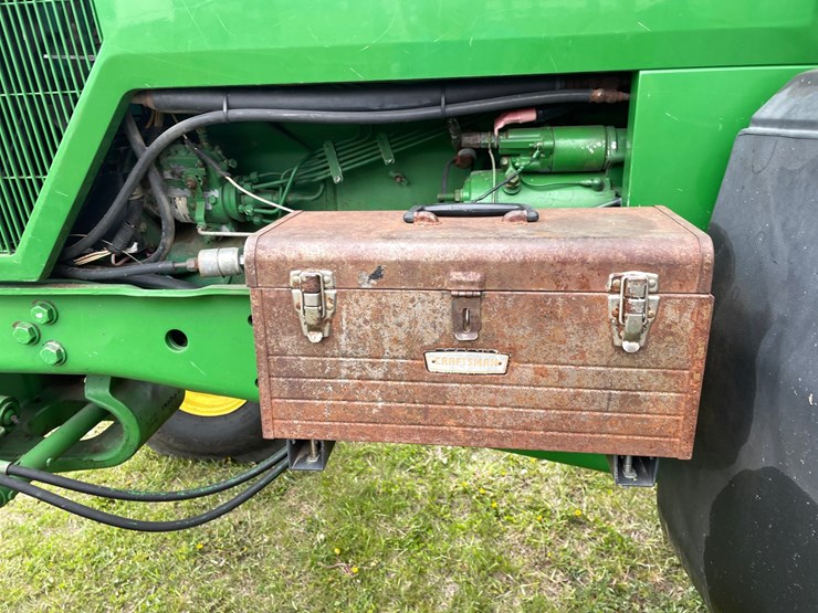 john-deere-7600-image-7
