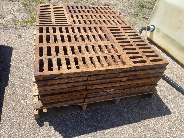 #8778-•-(5)-pallets-of-various-size-steel-drain-grates-image-6