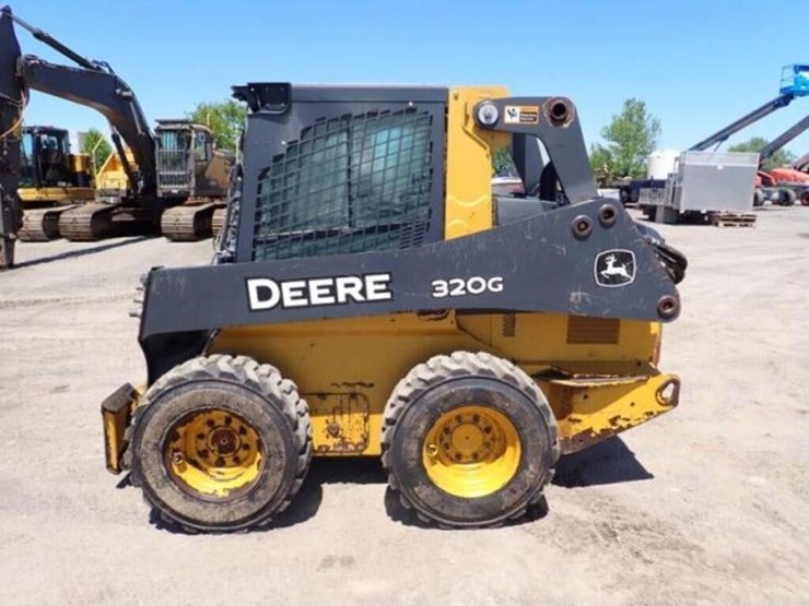 2019-deere-320g-image-8