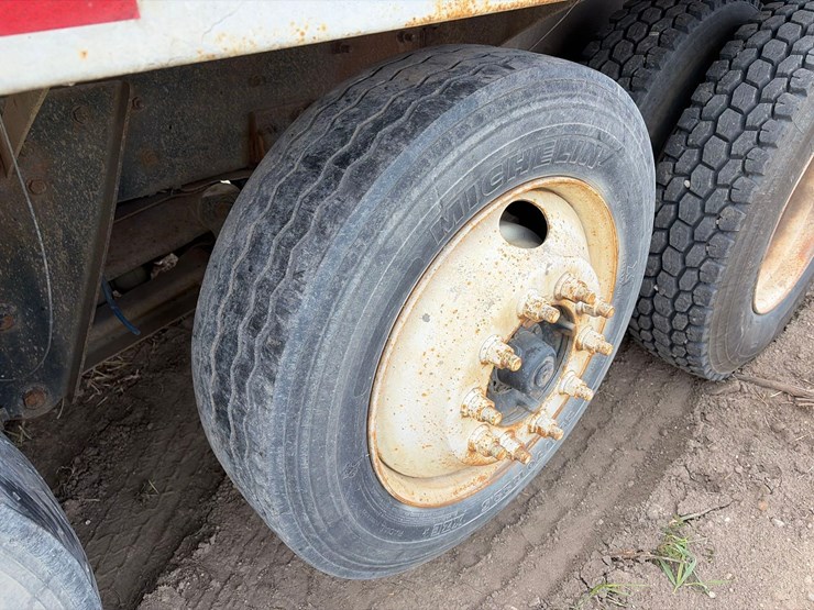 mack-cement-truck-image-44
