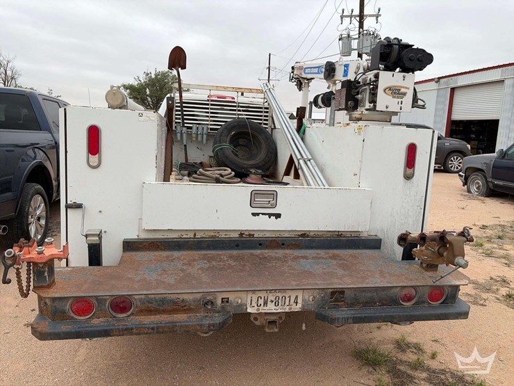 2018-dodge-3500-image-19