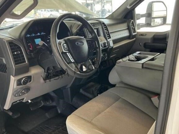 2019-ford-f550-image-24