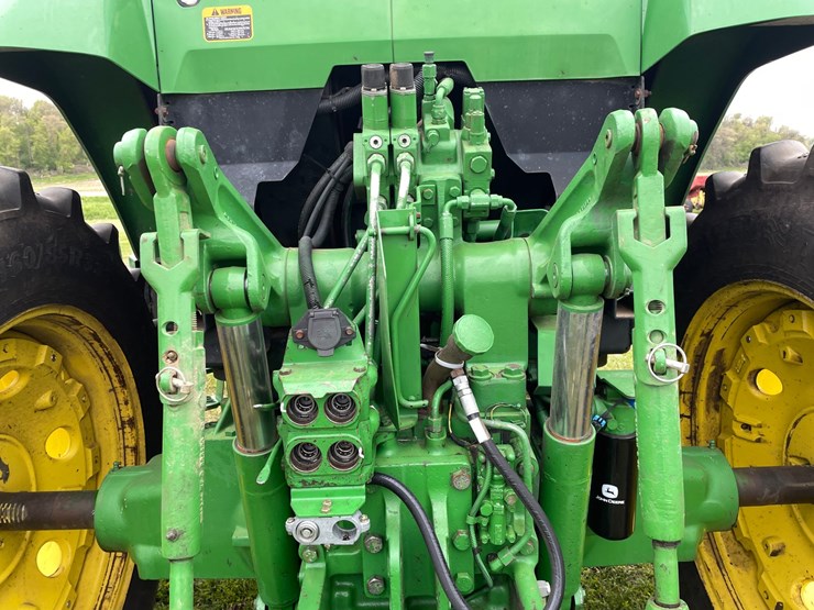 john-deere-7600-image-35