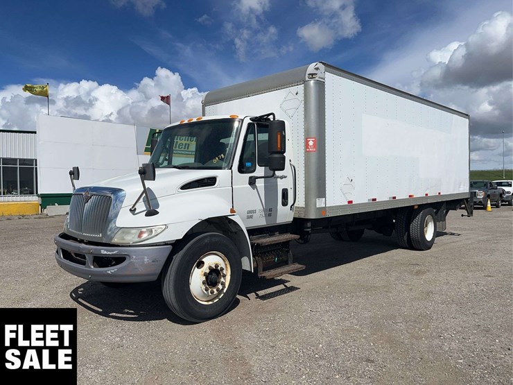 2012-international-durastar-4300-image-1