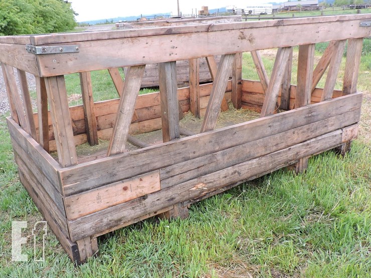wooden-hay-feeder-295-image-1