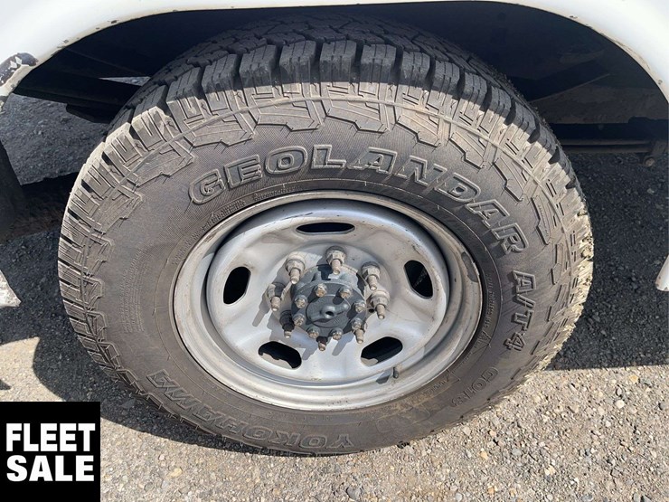 2021-ford-f350-image-12