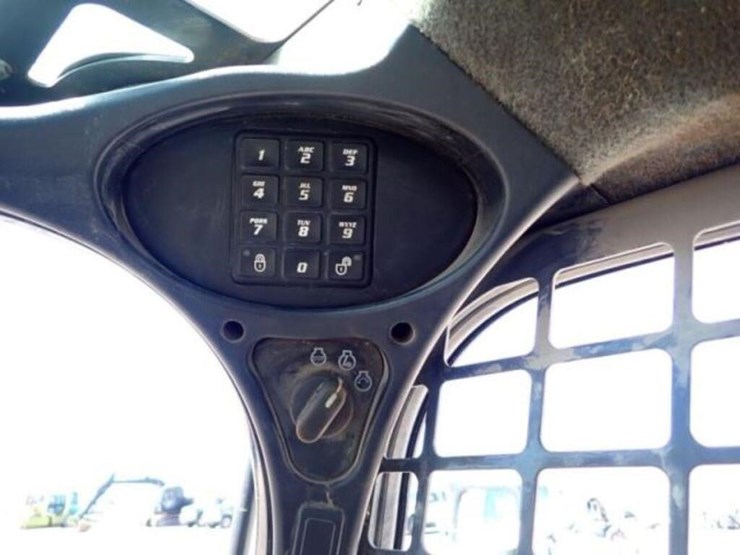 2018-bobcat-s650-image-12