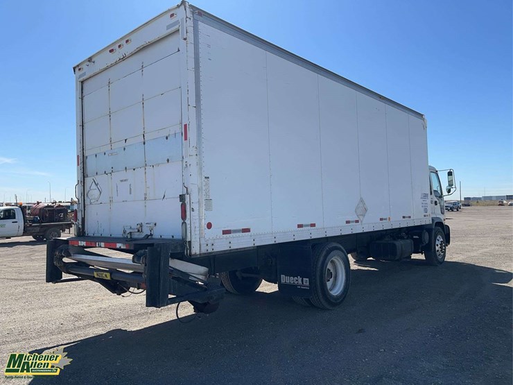 2006-gmc-t7500-image-4