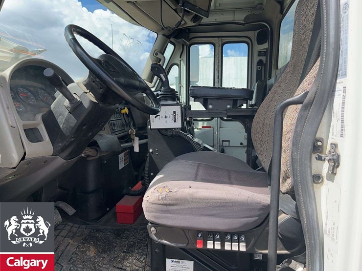 international-workstar-7400-image-14