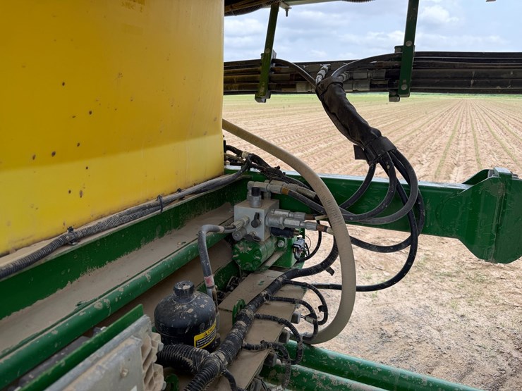 john-deere-1890-image-103