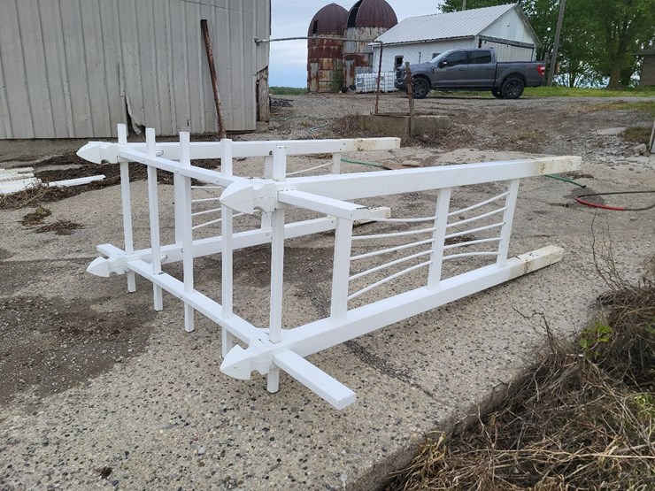 pvc-white-arbor-image-5