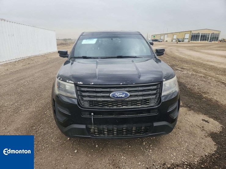 2017-ford-explorer-image-19