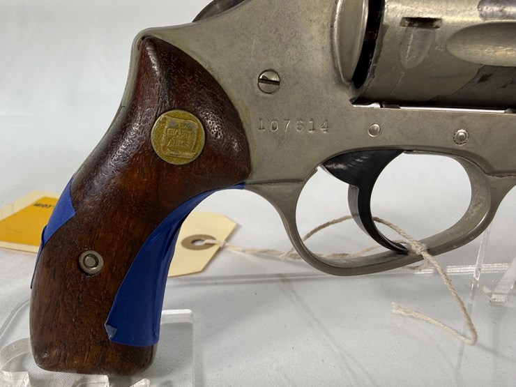 #72-•-charter-arms-undercover-38-special-revolver-107614-image-9