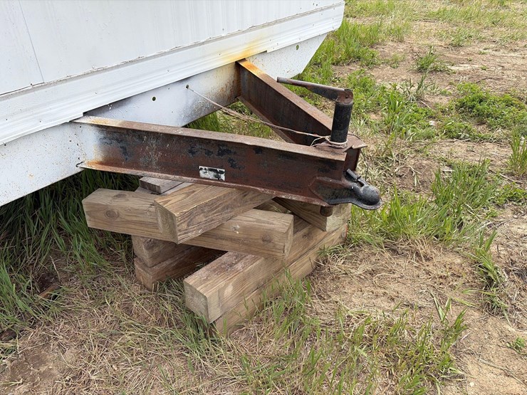 mobile-office-trailer-image-4