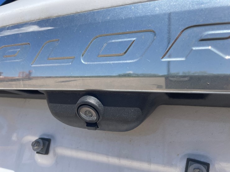 2022-ford-explorer-image-19