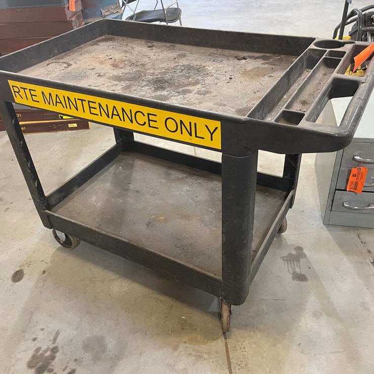 #8797 • Rubbermaid Shop Cart