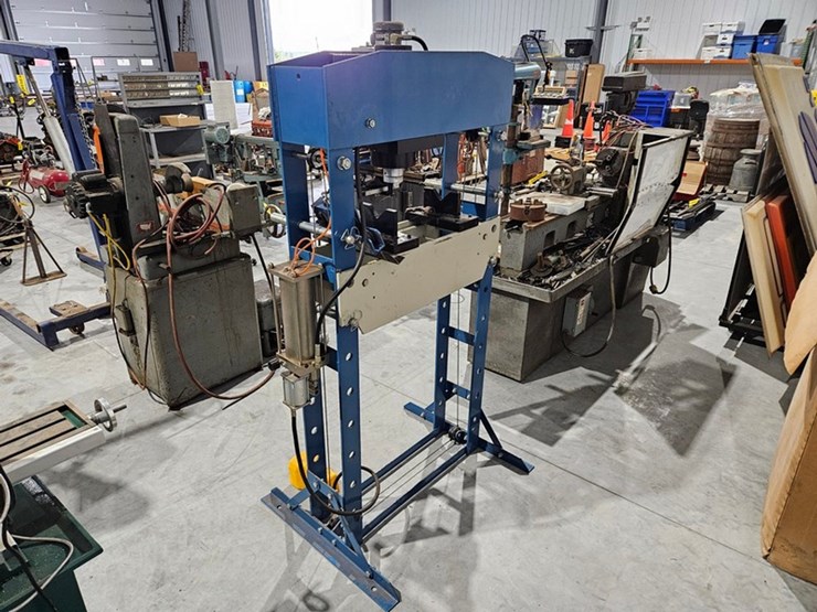 #6181-•-baileigh-industrial-50-ton-shop-press-image-3